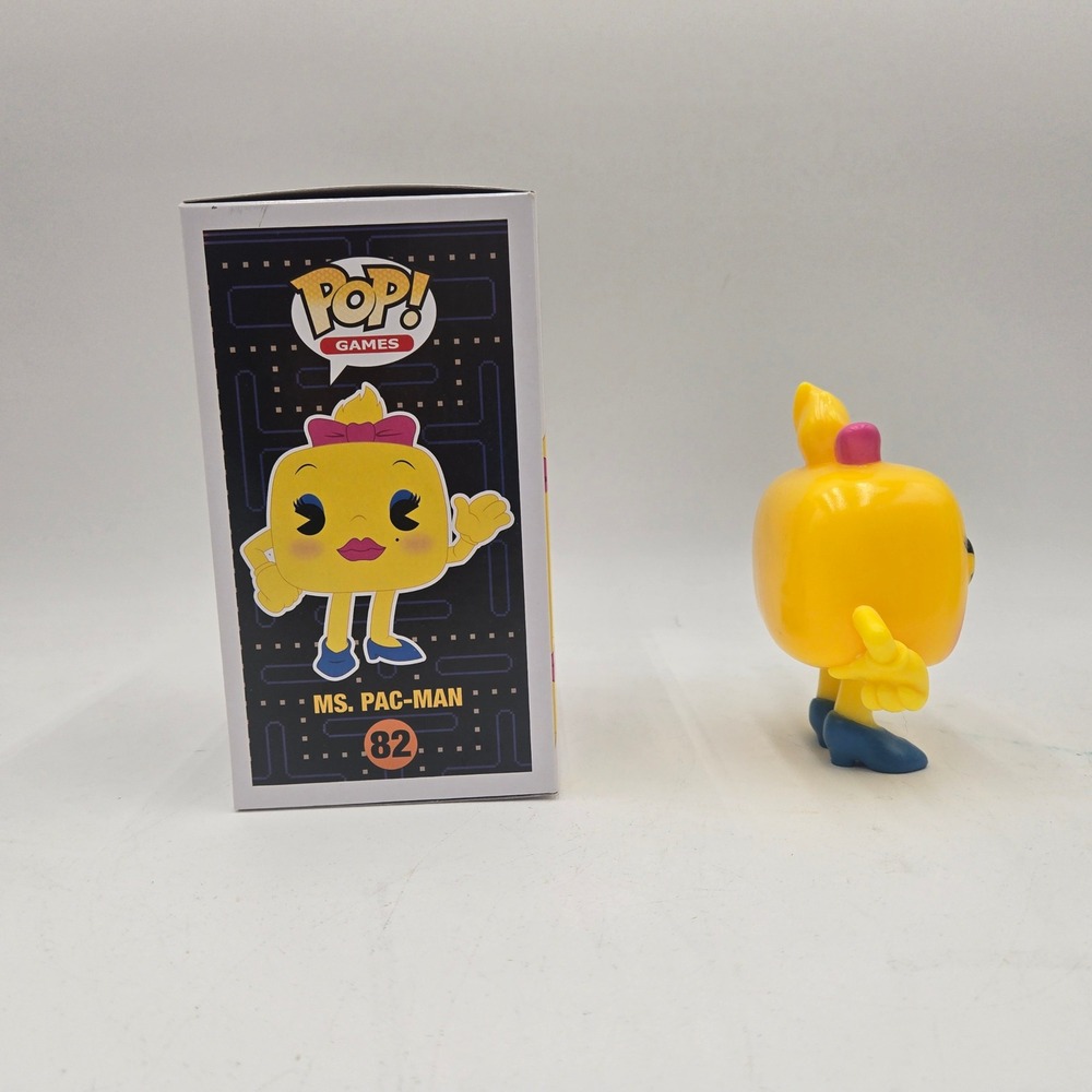 Funko Pop Games Ms Pac-Man 82 Vinyl Figure Arcade Retro Gaming Yellow - Picture 2 of 8